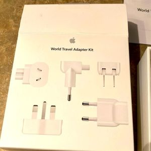 Apple World Adapter Kit